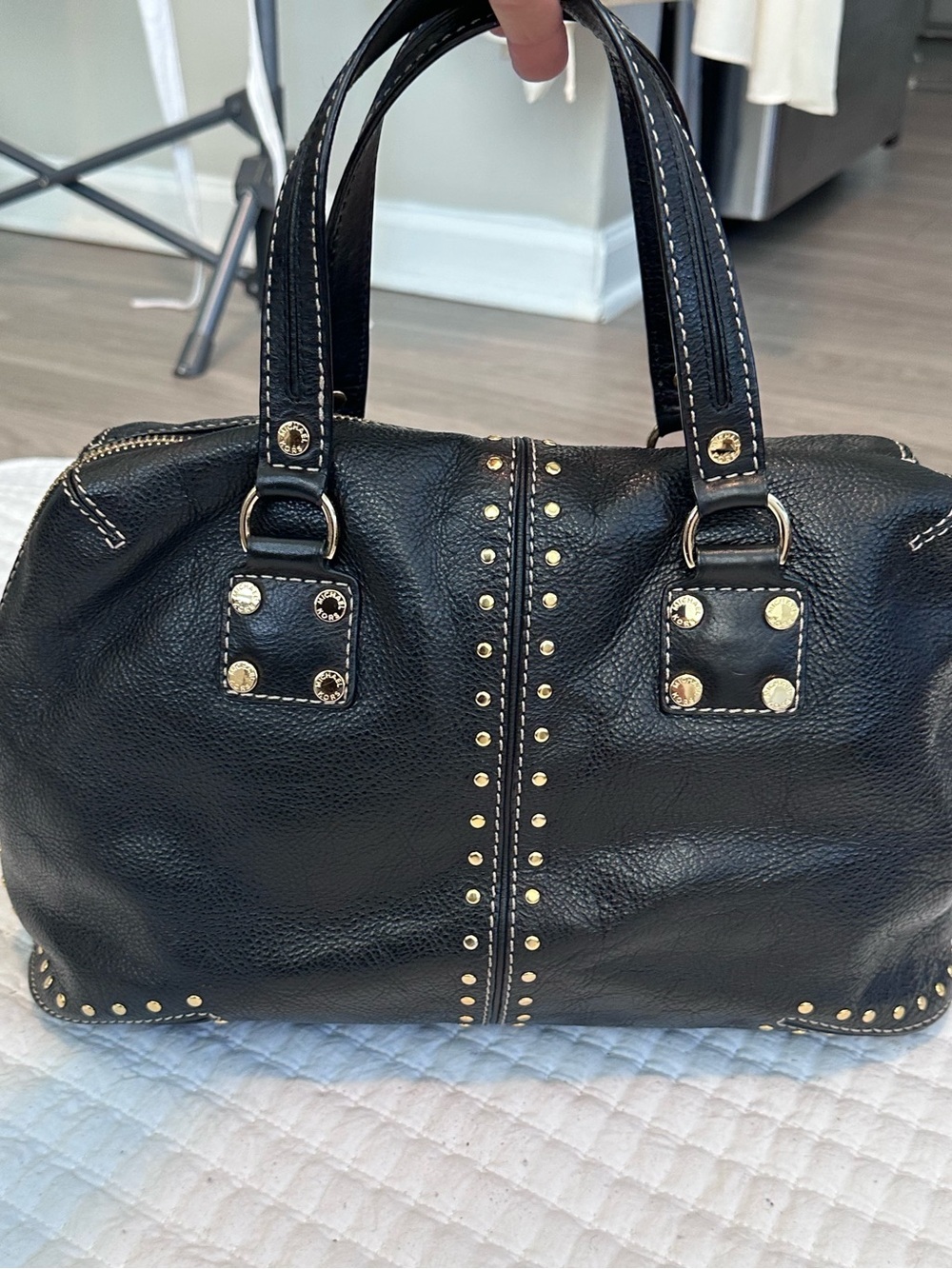 Michael Kors Studded Astor Satchel Black & Gold Soft Leather CLEAN - Picture 7 of 13